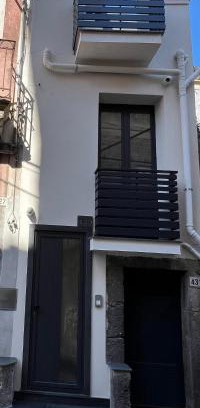 Bronte Apartment | Dietro la Matrice