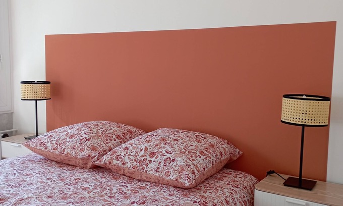 Poussots Apartment | Dijon T2, 1 bed, 2 pers - Cosy and bright apartment