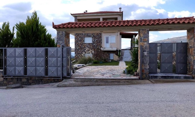 Kymi-Aliveri Villa | Dimitris Vaso’s Villa With Sea And Mountain View