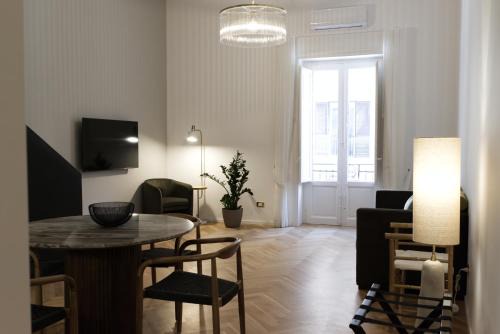 Ruggero Settimo Apartment | Dimora Ai Leoni, Suite & Apartments