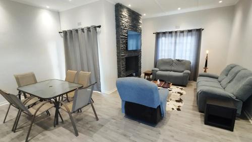 Oranjemund House | Dinas Accommodation House Oranjemund