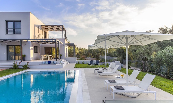 Dafnata Villa | Dione, Modern Private Villa With Swimming Pool