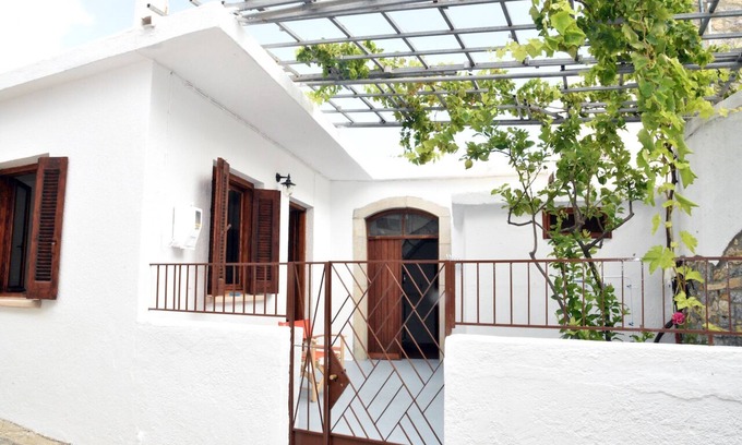 Milatos House | DIONH