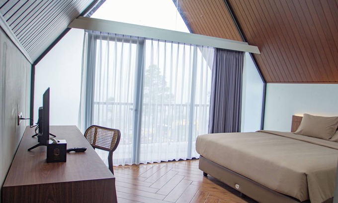 Kertek Hotel | Diorit Villa and Glamping by Sajiwa