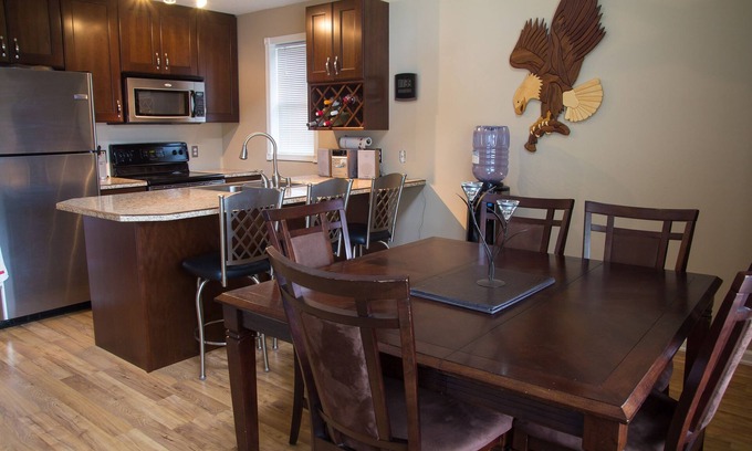 Sicamous House | Direct Lakefront Condo On Mara Lake With Boat Slip