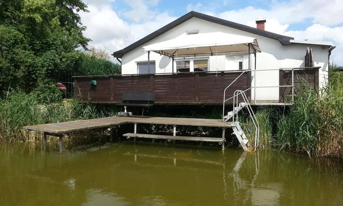 Neukloster House | direct sea location with boat, pets welcome, sun terrace, non-smokers