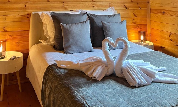 Venizel Ski Chalet | Discover our chalets: natural relaxation or luxury & comfort. Your escape aw