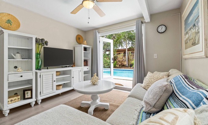 Riverside Park House | Discover Your Ideal Retreat in Fort Lauderdale