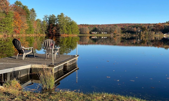 Montague Condo | Discover Your Perfect Getaway! Beautiful Scenic Lakefront Condo