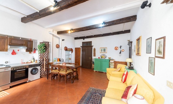 Castel Vittorio Apartment | Discovering Liguria! Castelvittorio Holiday Apt x4
