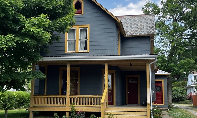 Mount Vernon Apartment | Division Street Suite
