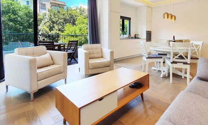 Old North Apartment | Dizengoff Brique in Tel Aviv-Yafo