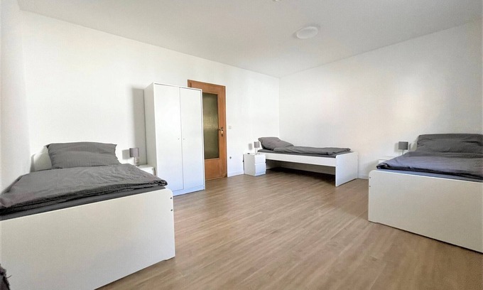 Birkesdorf Apartment | Dn05 - Schöne 2 Zimmer Erdgeschoss-ferienwohnung in Düren, 57qm, 2 Schlafzimmer, Max. 5 Personen