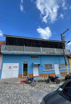 Flores House | Doña Gladys Hospedaje
