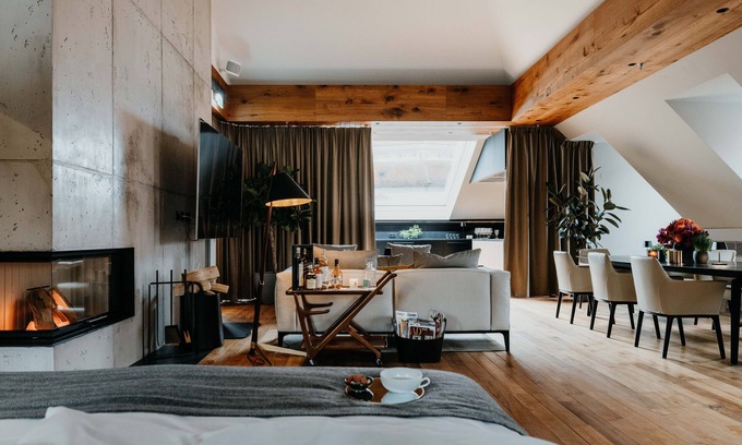 Kreuzviertel Hotel | DO & CO Hotel München