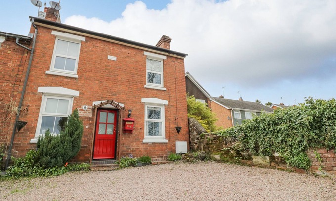 Bewdley House | DOBBIES DEN, pet friendly, with a garden in Bewdley