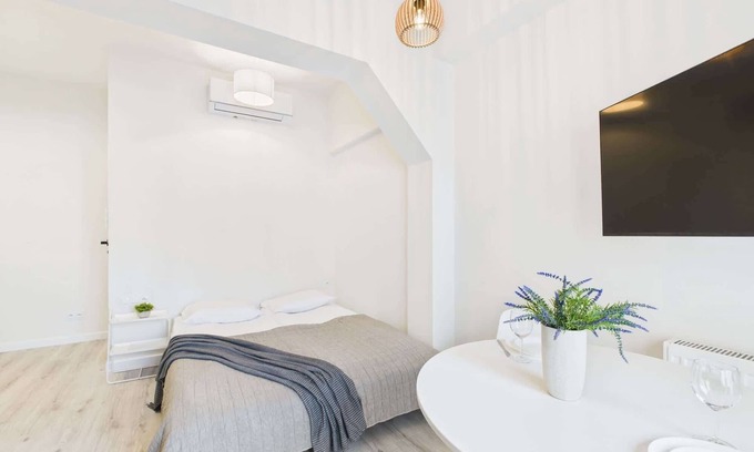 Powisle Apartment | Dobra 6 | Studio | Air conditioning | Near PGE