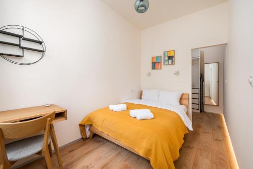 Powisle Apartment | Dobra Powiśle Superior Apartment by BookingHost