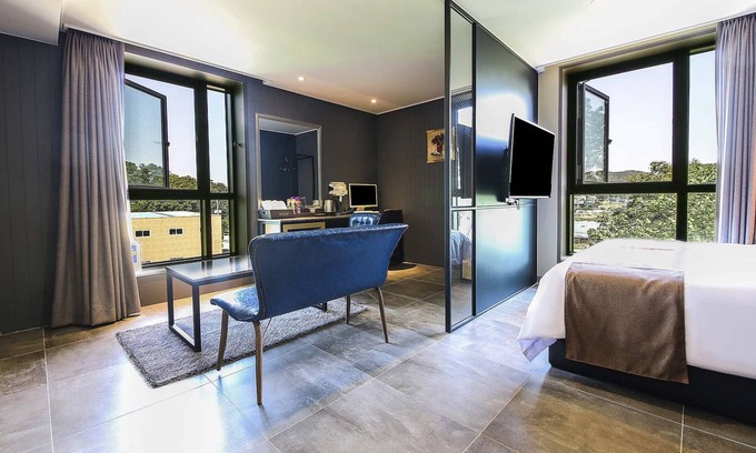 Gimpo Hotel | Docking Hotel