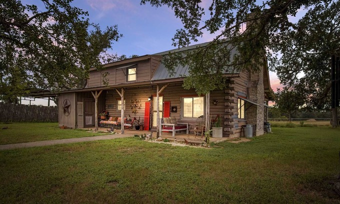 Bandera House | Doe Creek Horse Ranch in Bandera