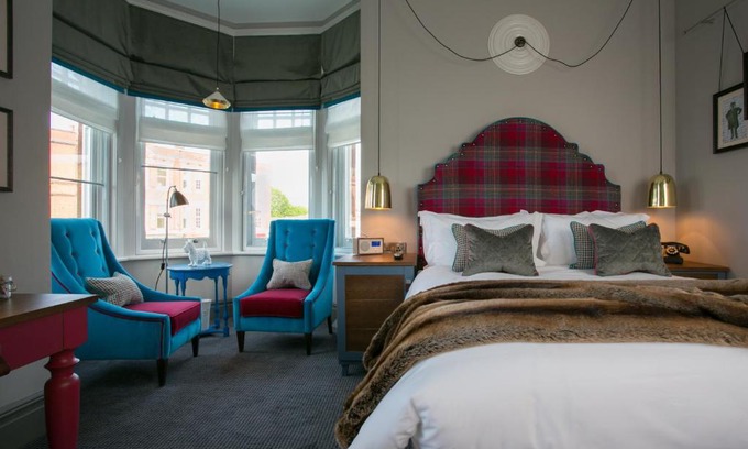 Wimbledon Hotel | Dog and Fox