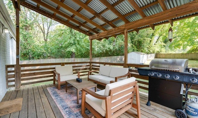 Inglewood House | Dog-Friendly 3Bed, Fenced Yard, Patio, Grill