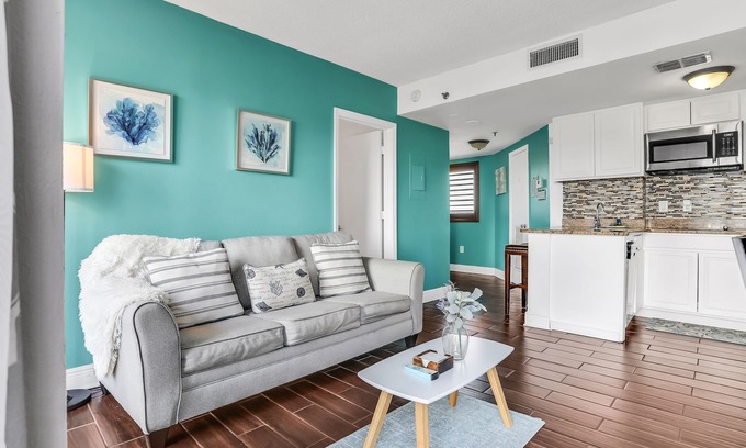 Southwest Orlando Condo | Dog-friendly condo with a kitchenette, AC, pools, hot tubs, tennis, & gym