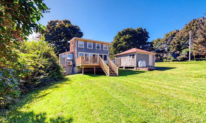 Owls Head Cottage | Dog-friendly cottage with amazing bay views & deck - snowbirds welcome