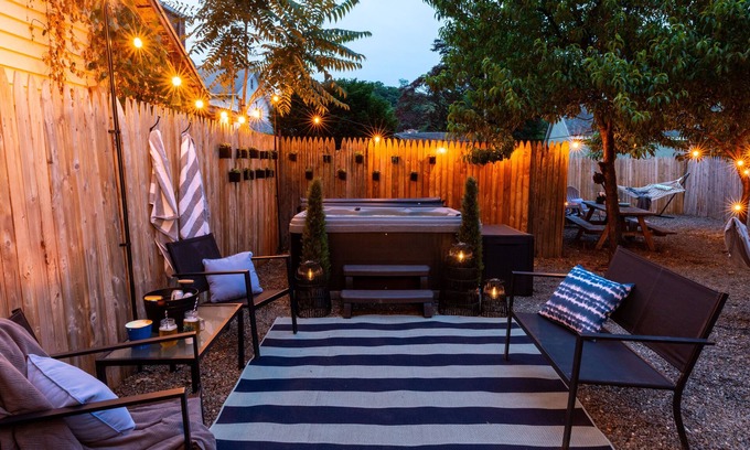 Kingston Apartment | Dog-Friendly Hudson Valley Escape with Hot Tub & Jacuzzi