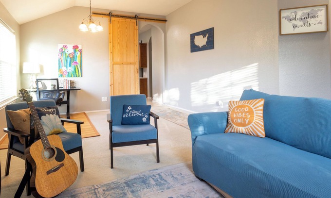 Kyle House | Dog-Friendly/Spacious 4BR/2BA Home/Near Austin/EV Charger/Separate Office