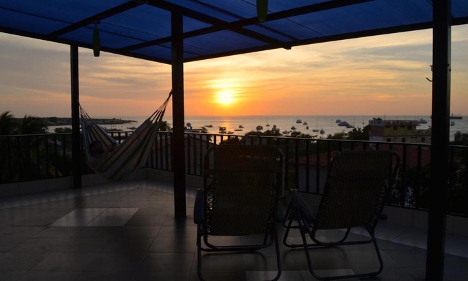 Puerto Baquerizo Moreno House | Dolphin House