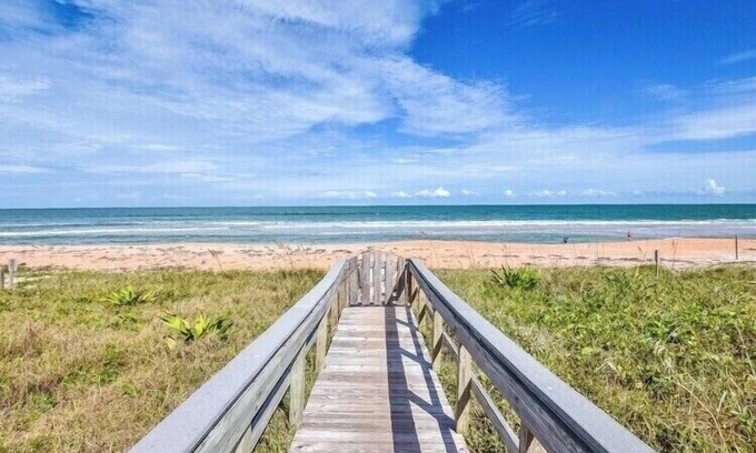Ormond-by-the-Sea Condo | "Dolphin Lookout" Ocean front condo with gorgeous panoramic beach views
