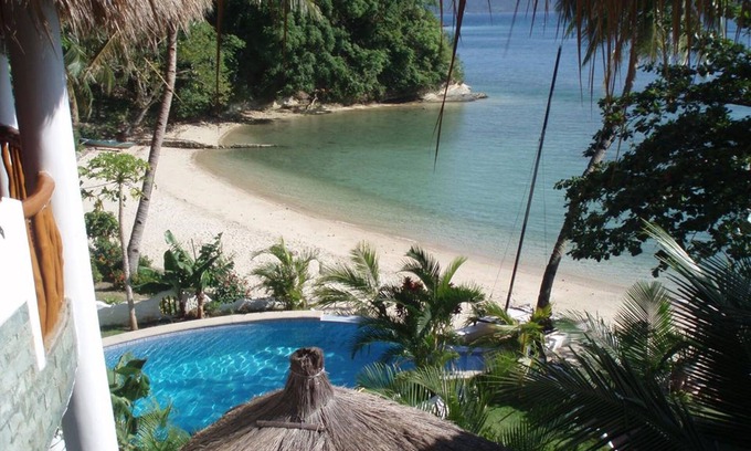 Puerto Galera Hotel | Dolphinbay Beachfront & Dive Resort