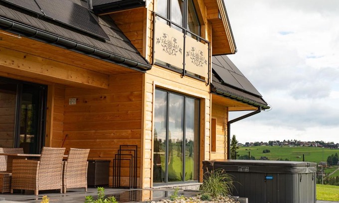 Zab Villa | Dom z widokiem na góry i prywatnym jacuzzi w Zębie