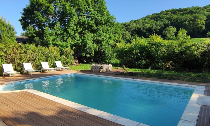 Saint-Hilaire-de-Lusignan House | Domaine de Bernassa - Privacy and calm in the heart of 20 hectares of nature.
