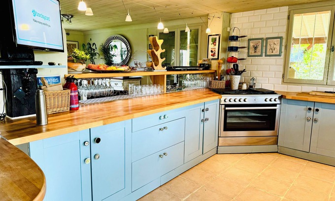 Saint-Pierre-le-Moutier House | Domain de Guiblain. large country home 10km from Magny-Cours with pool/jacuzzi