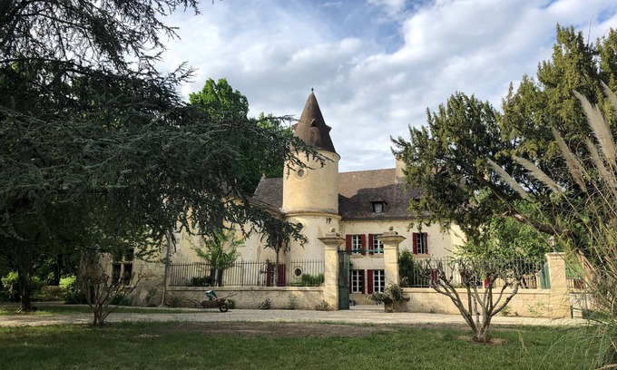 Beaupuy House | Domain surrounded by a large park with outdoor pool 80km from Bordeaux