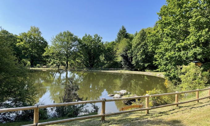 Nontron House | Domaine de 6 Hectares Avec 2 Étangs Rien que Pour Vous