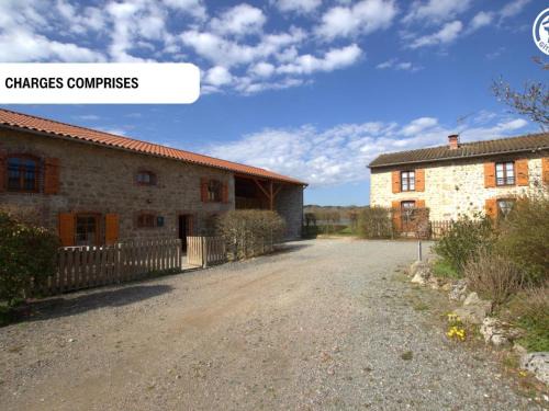 Les Salles House | Domaine de la Plagnette - Gîtes pour 15 pers, Terrasse et Animaux admis - FR-1-496-368