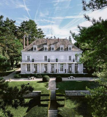 Pressagny-lʼOrgeuilleux House | Domaine du Chesney