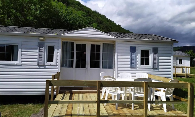Vorey House | Domaine du Pra de Mars * - Mobile home 36m2- 3 bedrooms & terrace of 10m2 6 to 8 people - 6 pers. included in the tariff