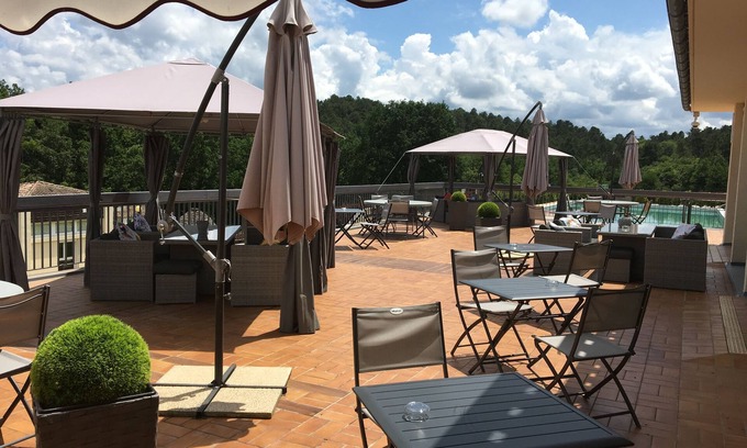 Montcabrier Hotel | Domaine résidentiel de Mazières