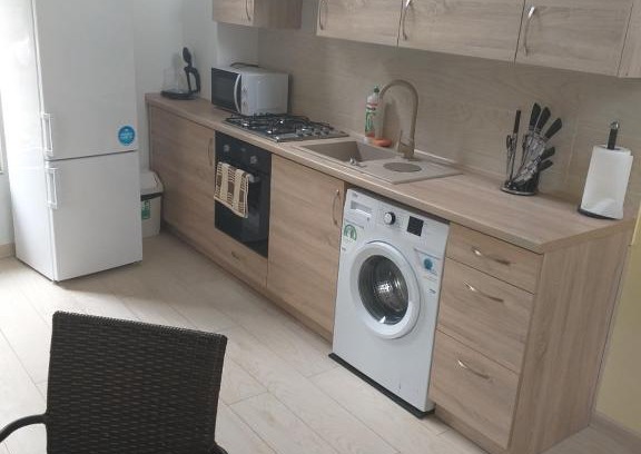 Grodzisk Mazowiecki Cabin | Domek K2 - Niezależny 5 osobowy - NoclegiGrodziskPL 792-535-535