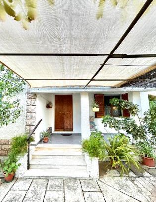 Abbasanta House | Domo Austinu - Abbasanta