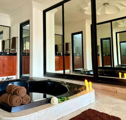 Lomas de Mazatlan House | Domus Áurea