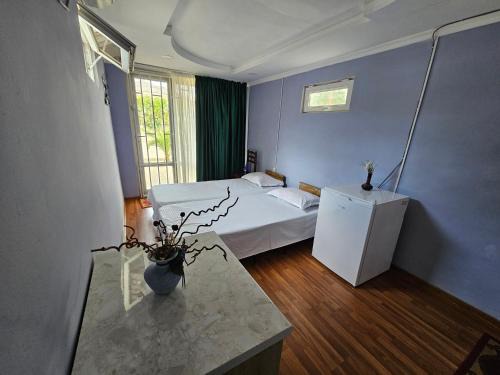 Poti Hotel | Dona House