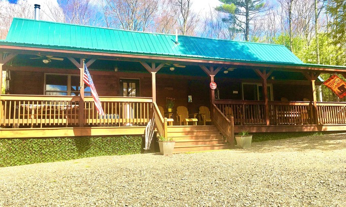 North Blenheim Cabin | Don’t miss Cooperstown baseball hall of fame weekend! LOG CABIN still available!