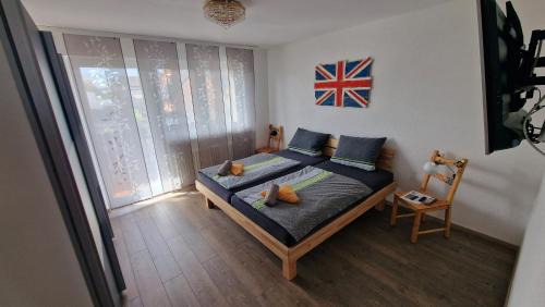 Burgau House | Doppelzimmer in FEWO Burgau Nähe Legoland
