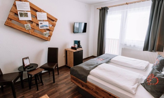 Spital am Pyhrn Cottage | Doppelzimmer mit Dusche, WC mit Frühstück - Gasthof Familie Gruber