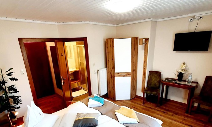 Seeboden Cottage | Doppelzimmer Nockalm mit Balkon - Gästehaus Bärwald